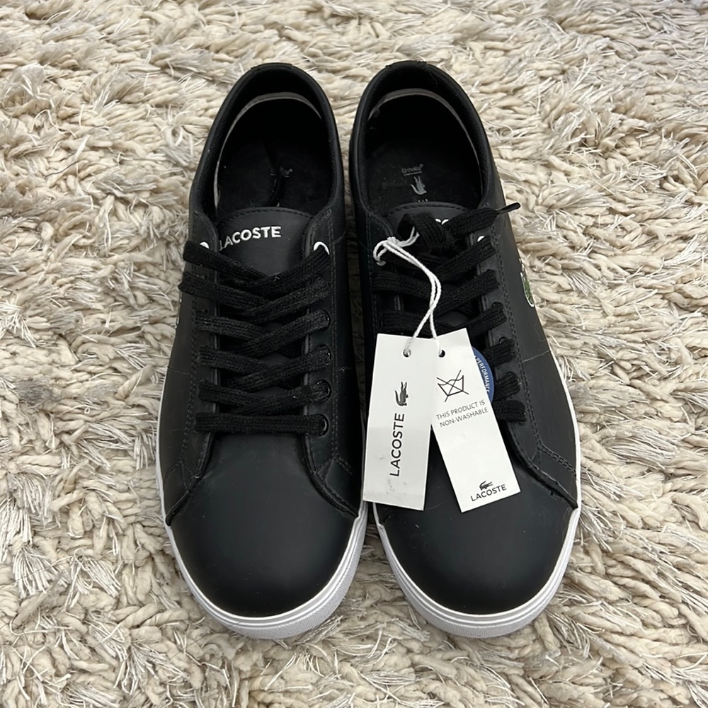 NWT Lacoste laced faux leather causal sneaker 5.5